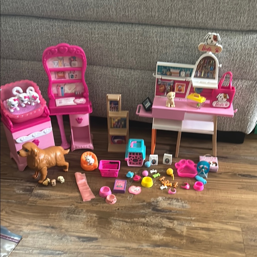 Barbie Groomer and pet store